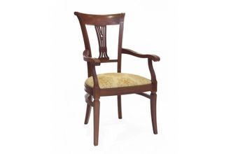 Атей 2 — стул с подлокотниками с резной спинкой