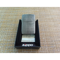 Зажигалка бензиновая Zippo Linen Weave Street Crome 28181