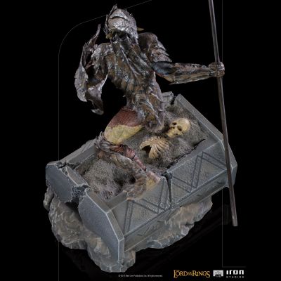 Бронированный орк ("Властелин Колец")  - Коллекционная СТАТУЯ 1/10 Armored Orc (WBLOR43021-10) - Iron Studios