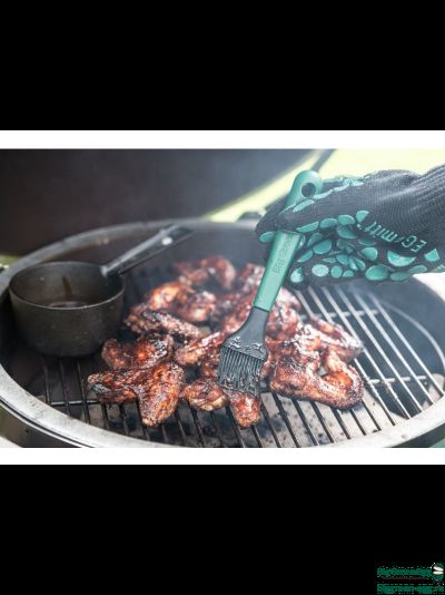 Сотейник чугунный с силиконовой кисточкой Big Green Egg