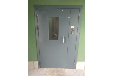 Двери подъездные с домофоном