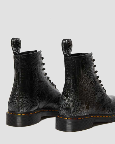 Обувь Dr. Martens 1460 Black Smooth Arcadia Chain Emboss Silver