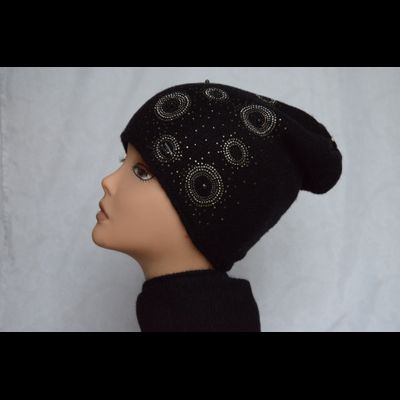 Итальянская модная шапка с украшениями Vizio 6177 черная