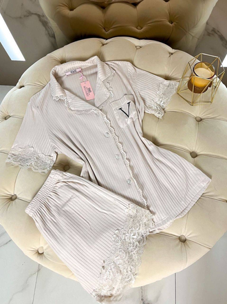 ДОМАШНЯЯ ОДЕЖДА ВИКТОРИЯ СИКРЕТ С КРУЖЕВОМ ЦВЕТ БЕЖЕВЫЙ