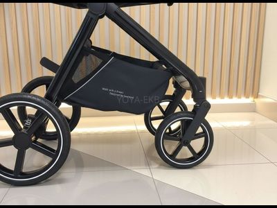 Детская коляска 3 в 1 Luxmom 812 Черный