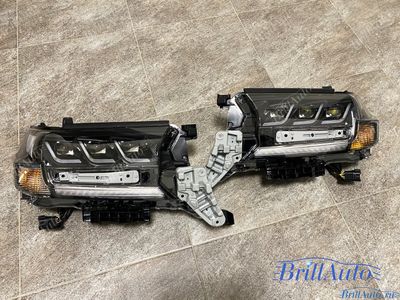 Фары Toyota Land Cruiser 200 в стиле LEXUS, БЕГАЮЩИЕ