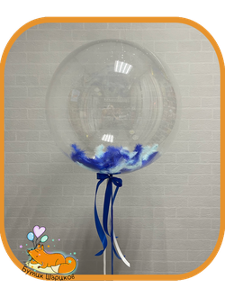 Большой прозрачный шар бабл с синими перьями