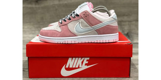 Nike SB Dunk Low White Pink Grey