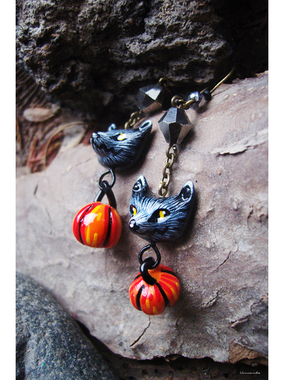 "Стражи сумеречных теней", длинные серьги с тыквами и серыми волками