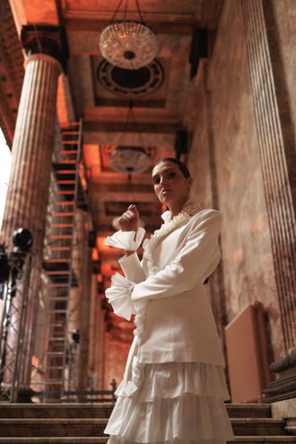 Образ жакет с жемчугом