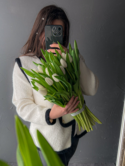 Охапка тюльпанов 25шт  «MONO»