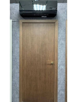 Межкомнатная Дверь Гладкая текстурированный шпон орех