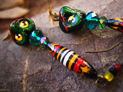 "Ква-ква-сказка", длинные серьги с лягушками и чешским стеклом