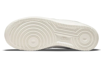 настоящие найки Кроссовки Nike аир форс женские High Sculpt Sail DC3590-102