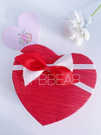 Подарочная коробка малое сердечко красное