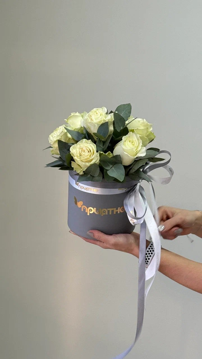 Цветочная композиция цветов на 8 марта № 738