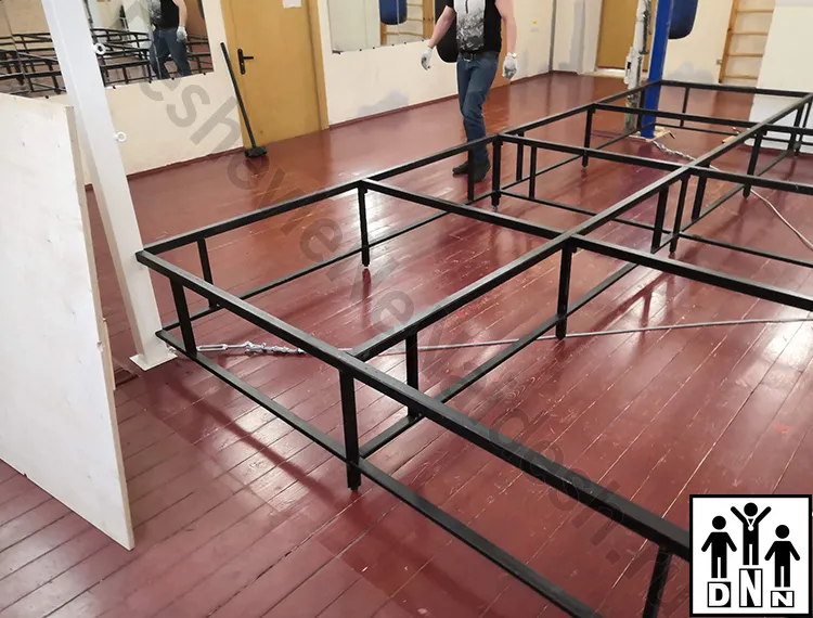 Монтаж ринга на помосте