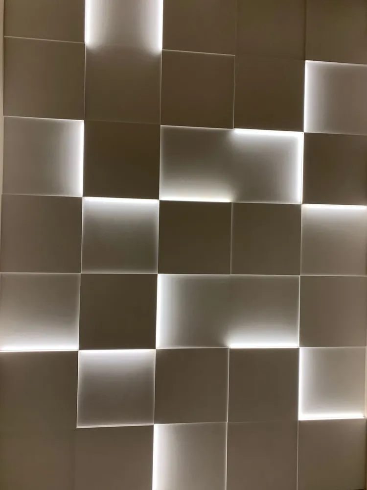 Смонтированные световые панели "LightUnit" в г.Балашиха, Московская область. Размер панелей 480*480мм (толщины - 12, 24 и 36мм).