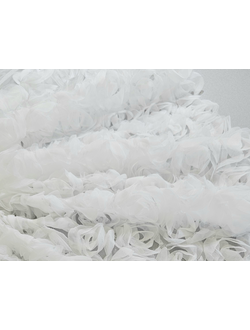 Обьемные розы на сетке БЕЛЫЙ