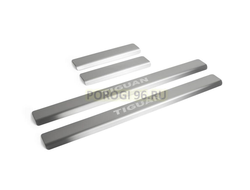 Накладки на пороги для Volkswagen Tiguan 2016-