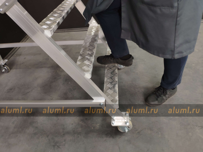 Лестница с площадкой ЛС-1.25