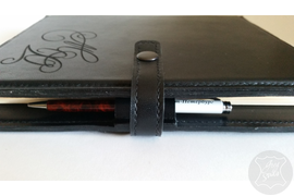 кожаный органайзер с гравировкой на обложке, именной ежедневник, ежедневник на заказ