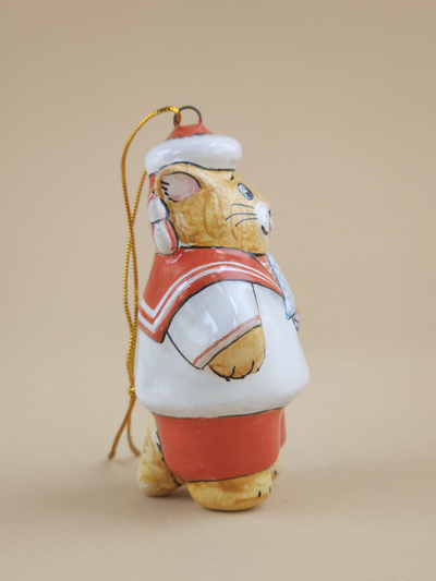 Котик с корабликом