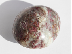 Турмалин розовый в кварце, полировка, Бразилия (44*40*25 мм, 54 г) №18565