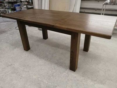 Стол из массива дуба