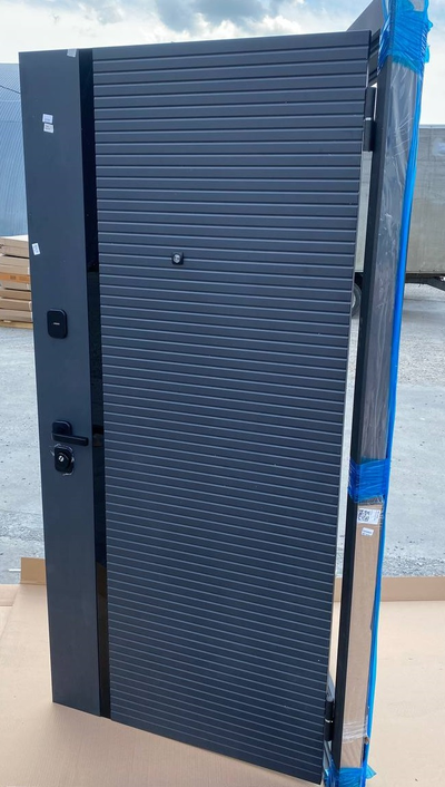 ЙОШКАР-ОЛА (РОССИЯ) ФЕРРОНИ. КОЛОРАДО 90 мм, БЕТОН ГРАФИТ/ ВЕЛЮР БЕЛЫЙ СОФТ