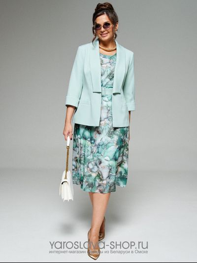 Нарядный женский комплект в бирюзовом цвете, состоящий из жакета и платья