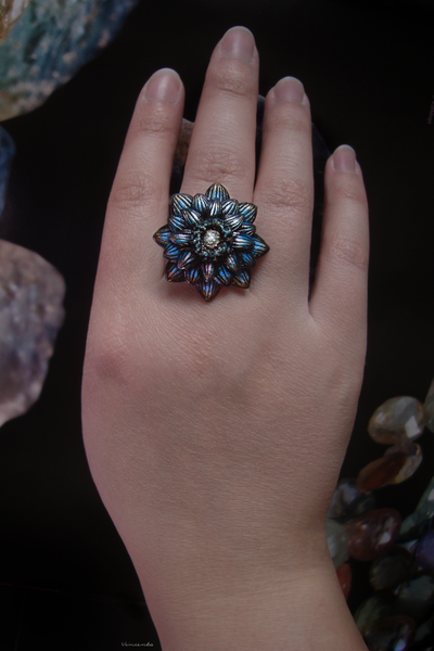 Космическое кольцо-цветок "Свет Полярной звезды"