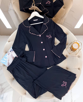 Пижама Виктория Сикрет с сердечком цвет черный