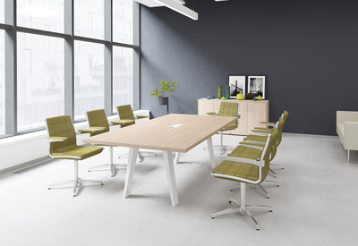 Стол для переговоров Mahia