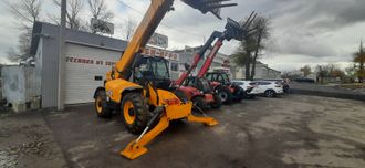 Tелескoпичecкий погрузчик JСВ 540-170