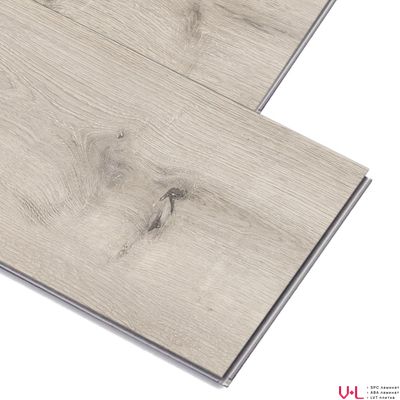 SPC ламинат Respect Дуб Монреаль 8311 43 класс толщина 5.0 мм с фаской и подложкой замковый 2.22 м2