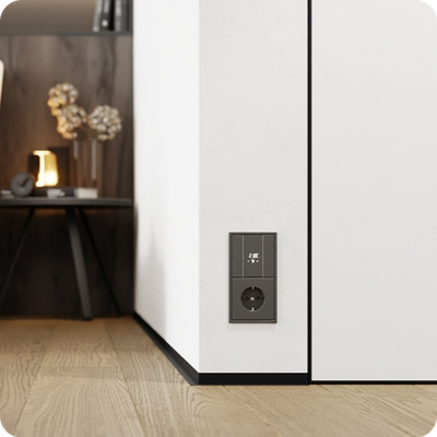 Антиплинтус Лука Апл 02.2700.015 Черный