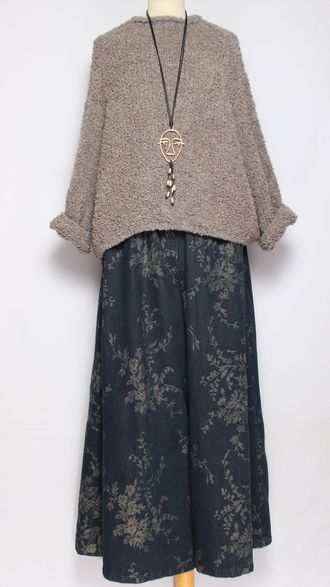 БРЮКИ-ЮБКА джинс-гобелен "БЕЗ КАРМАНОВ" мелкие цветы синие, черные р.46-54