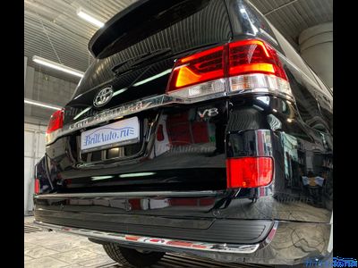 Рестайлинг Toyota Land Cruiser 200 Executive Lounge из 2007-2015 в 2020