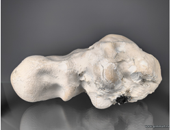 Кахолонг (разн. опала) с корочкой кенияита. Южный Урал. Россия. 230*130*100мм