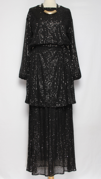 ПЛАТЬЕ-ТУНИКА НАРЯДНОЕ "РАСКЛЕШЕННОЕ ПАЙЕТКИ" черное р.46,50,52,54,58