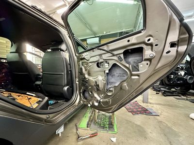 Шумоизоляция LADA Vesta Cross / Лада Веста Кросс