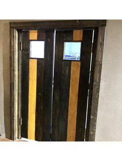 двери маятниковые, двери из сосны, двери из массива, двери из доски, двери в баню, двери на кухню