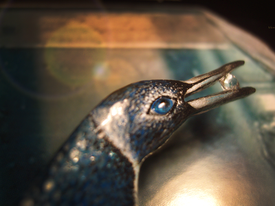 "Пингвин Мерилии", необычная брошь с натуральным морганитом