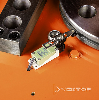 Станок для гибки арматуры Vektor GW32 с доводчиком