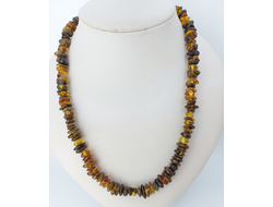 Бусы простые из темно-зеленого янтаря