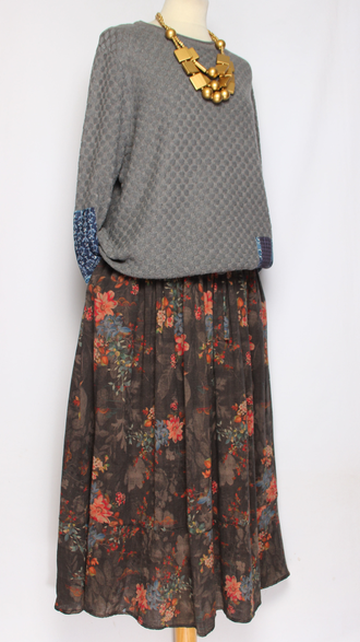 Джемпер ХЛОПОК "ГОЛУБЫЕ НАШИВКИ" серый, черный до р.50