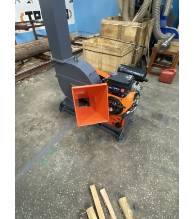 Рубительная машина Триумф 3НР-Л27-600 бензиновая, от