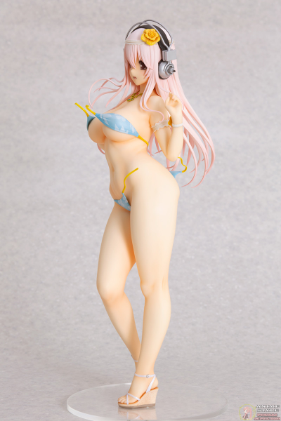 Фигурка 1/4.5 Сонико (Super Sonico Summer Vacation ver.)