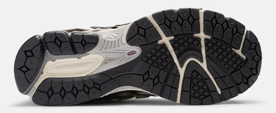 New Balance 1906A Silver Metallic Gold White